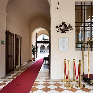Bonacolsi Collection Guest house